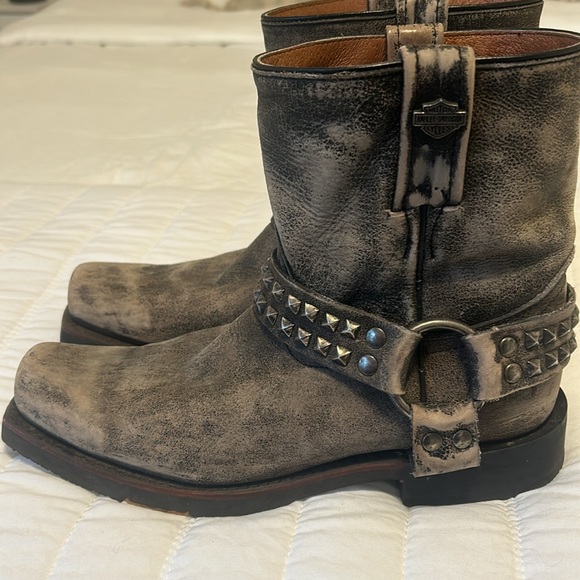 Women’s Harley Davidson boots - Picture 2 of 6